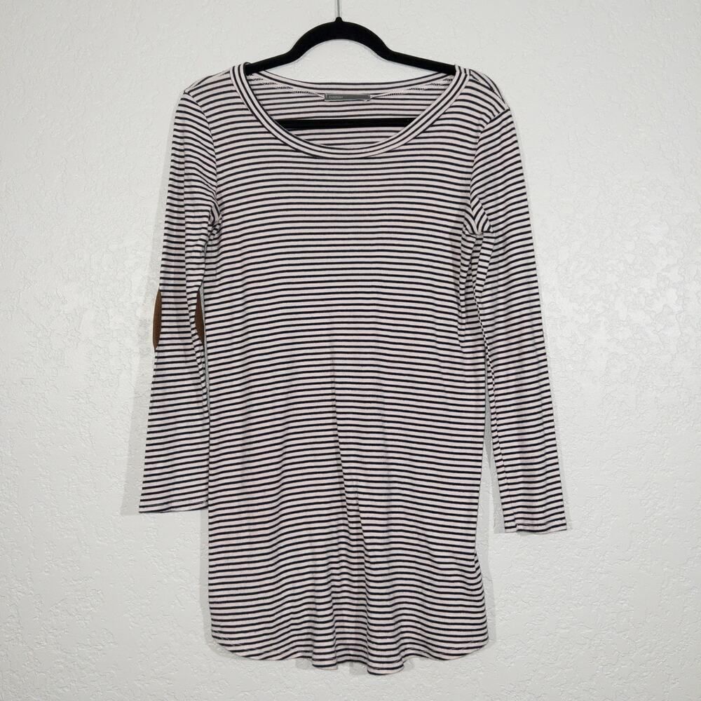 Cherish White & Navy Stripe‎ Tunic Top Size Small
